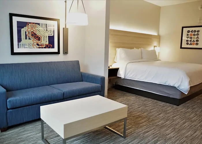 Holiday Inn Express & Suites Ocala By Ihg