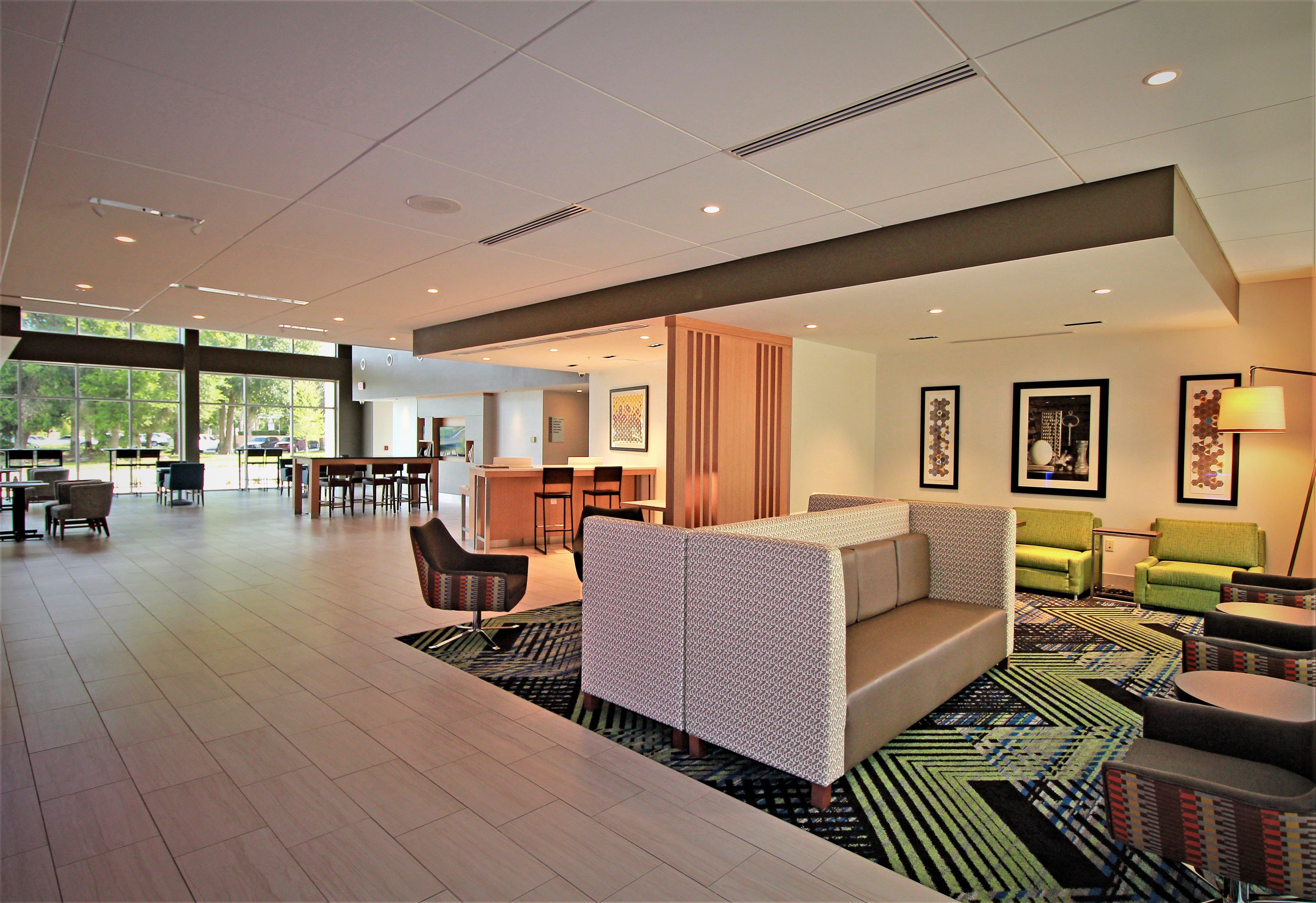 Express & By Ihg 3*