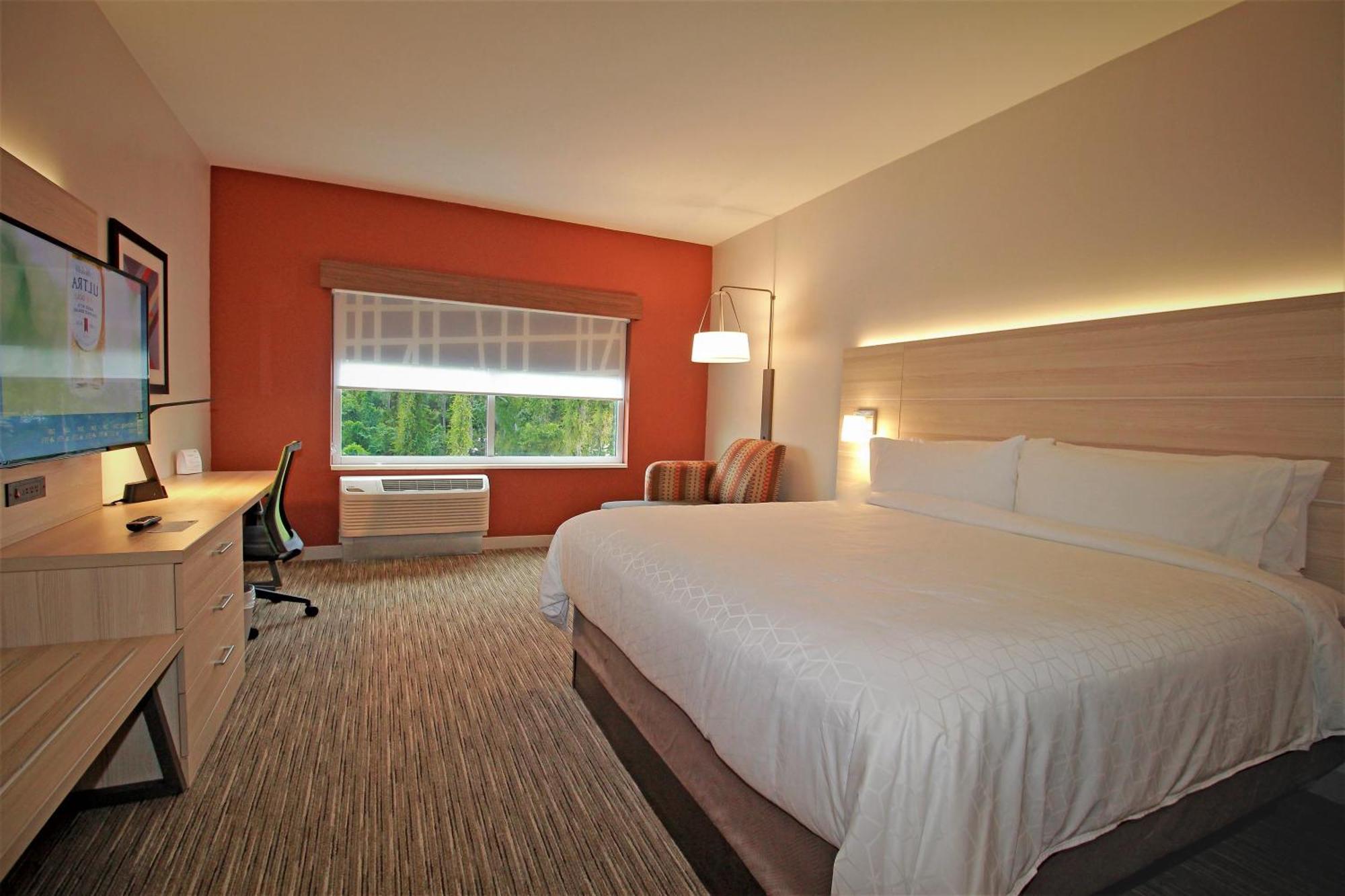 Hotel Express & By Ihg 3*